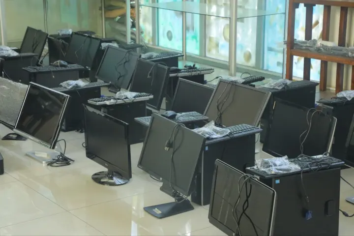 ኮምፒውተሮችና የሙዚቃ መሳሪያዎች ከጉምሩክ ተለቀዋል